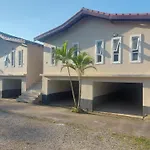 Casa Condominio 250M Praia Maranduba Wifi Churrasqueira